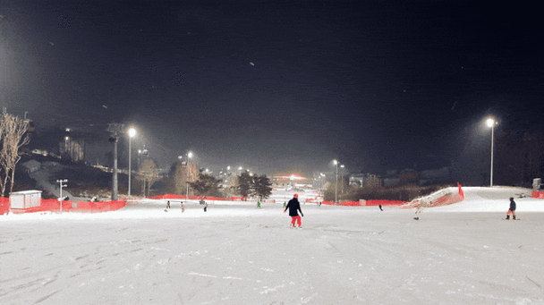 万峰雪道夜场在哪里 万峰滑雪小镇