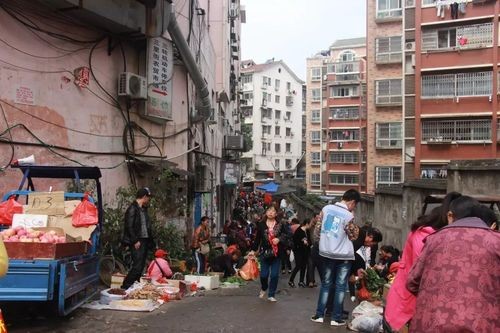 九江三里街夜场在哪里啊 九江三里街农贸市场起火