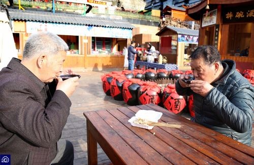 夜场卖酒一天能挣多少 夜场卖酒属于什么工作