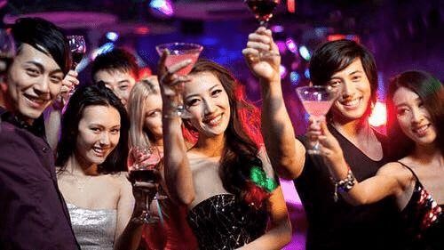 夜场卖酒的叫什么员 夜场卖酒属于什么工作