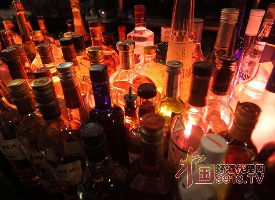 夜场喝一年酒会怎么样吗 夜场一年可以挣多少钱