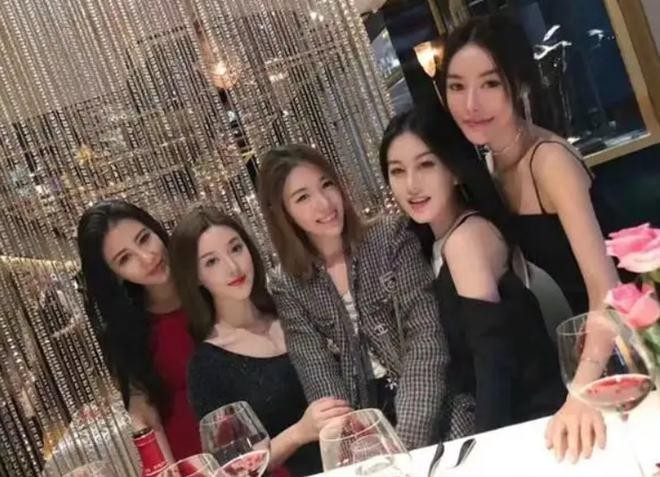 夜场女人去相亲怎么样啊 夜场女孩好不好追