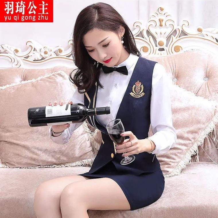 夜场工作服裤子叫什么 夜场女孩工作服