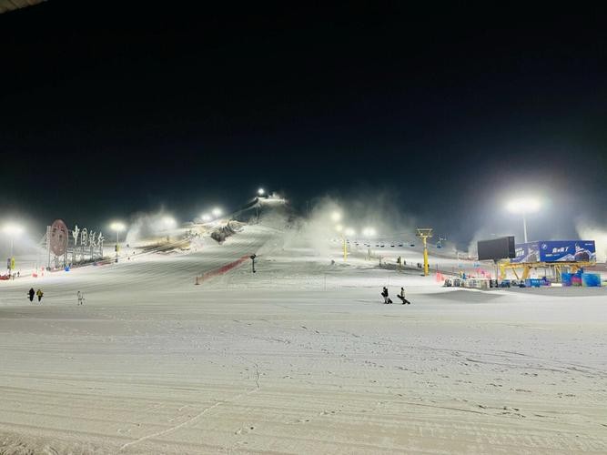 夜场滑雪哪里有好玩的 有夜场的滑雪场