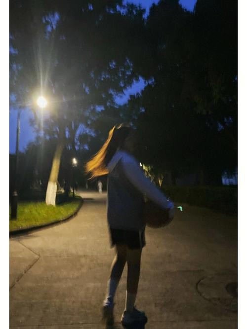 夜场玩球是什么意思 夜场打球