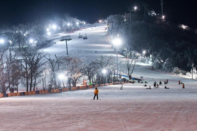 山东哪里有夜场滑雪场啊 山东哪有滑雪的地方