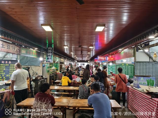 成县夜场哪里好玩的地方 成县夜市小吃街在哪里