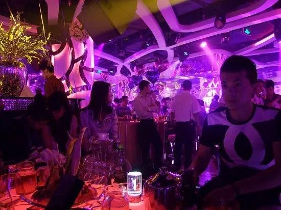 新手进入夜场会怎么样 新手去夜店要注意什么