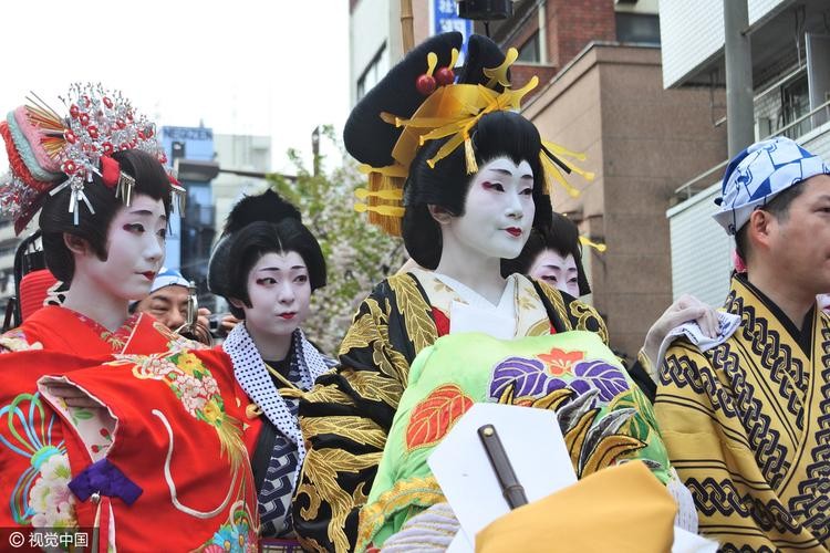 日本夜场头牌花魁是什么 日本传统花魁巡街