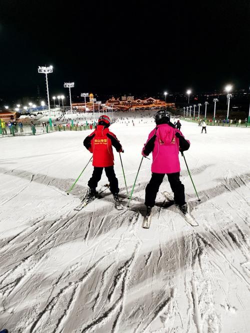 朝阳滑雪夜场在哪里 朝阳公园 滑雪场